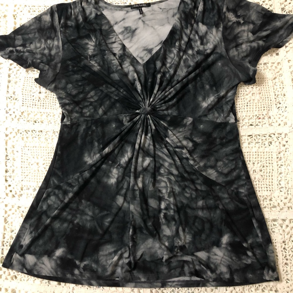 Black and gray tie-dye blouse size large
